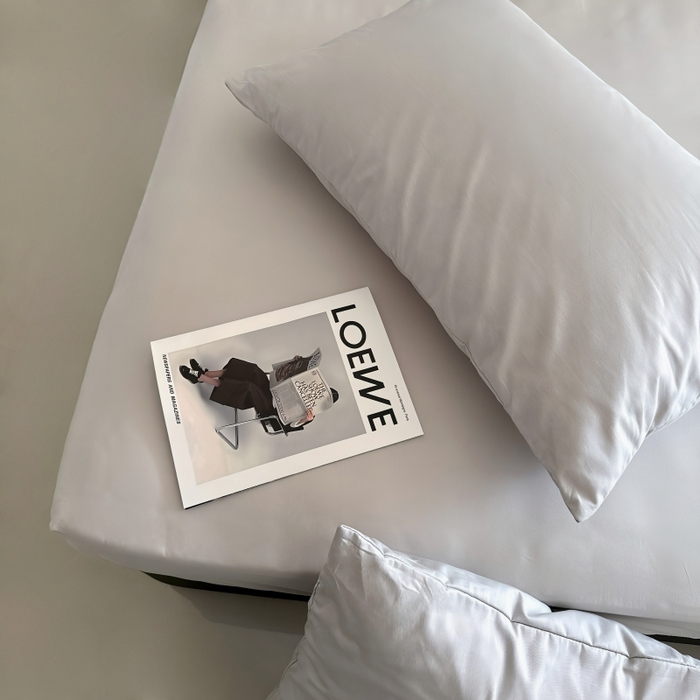 91家纺网 家纺一手货源 找家纺 兜米家居 2025新款亚朵星球同款简约纯色全棉床笠床罩＋枕套 薄雾灰