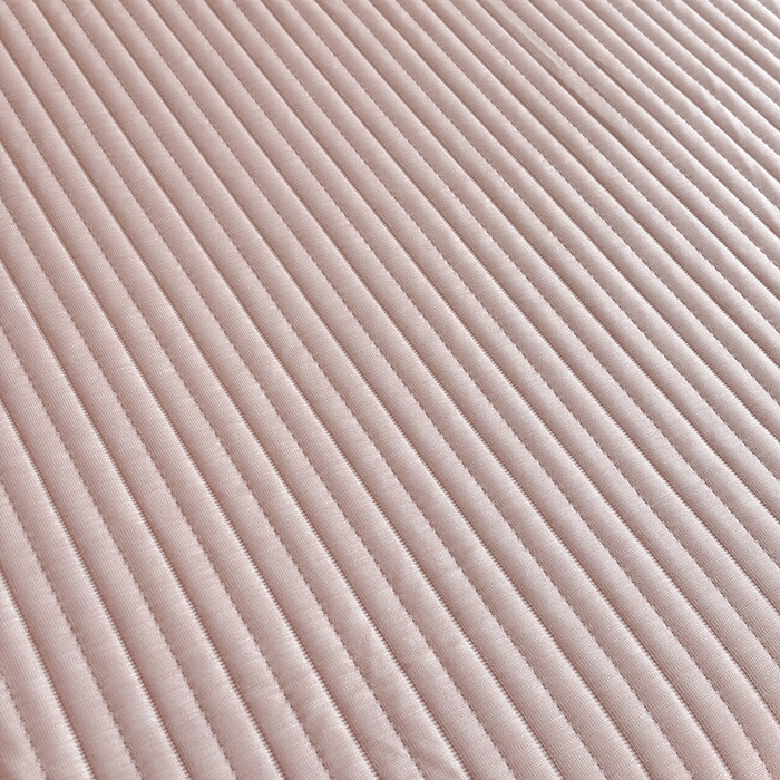 91家纺网 家纺一手货源 找家纺 金艾草 2025新款冰丝绸夏凉被 冰丝绸-嫩粉