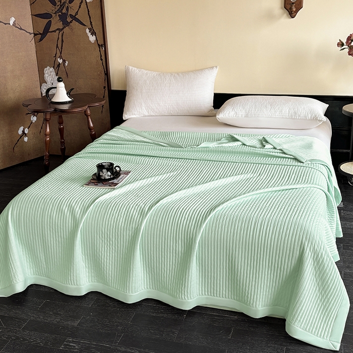 91家纺网 家纺一手货源 找家纺 金艾草 2025新款冰丝绸夏凉被 冰丝绸-薄荷绿