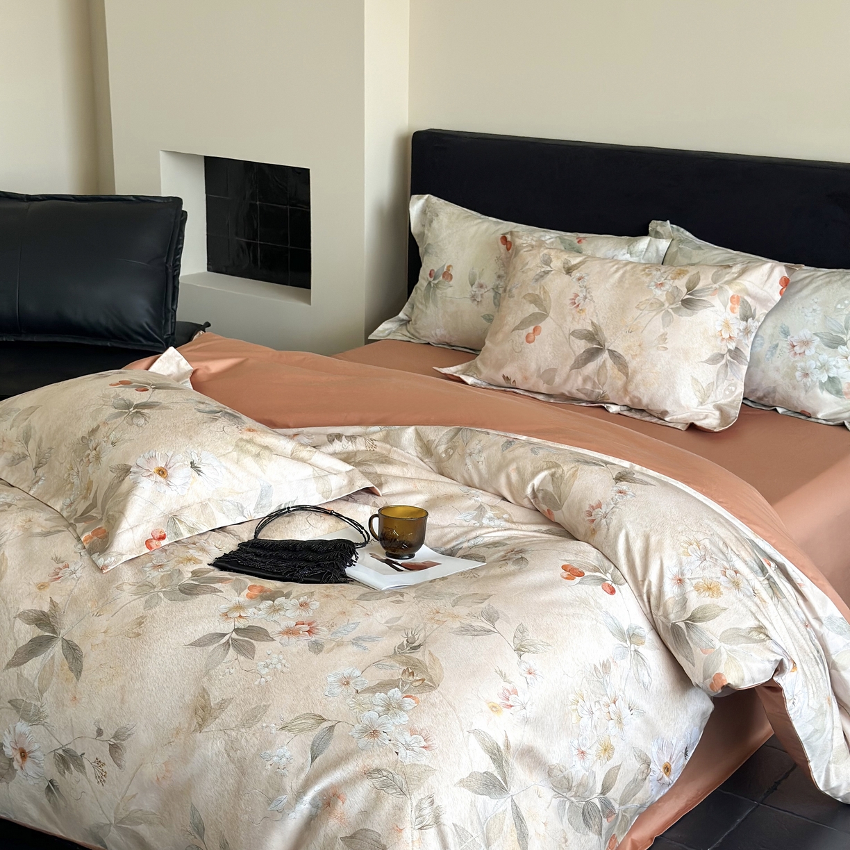 91家纺网 家纺一手货源 找家纺 鹿班家居 2025新款60S莱赛尔数码印花四件套-细雨润青（标准会员-20） 细雨润青-橘色