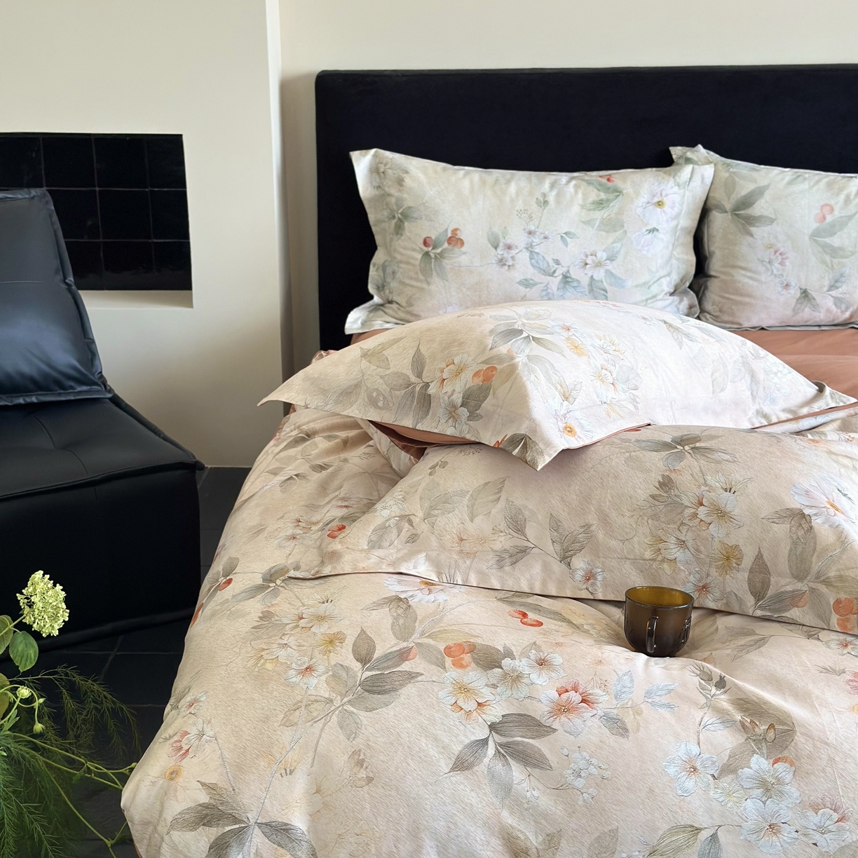 91家纺网 家纺一手货源 找家纺 鹿班家居 2025新款60S莱赛尔数码印花四件套-细雨润青（标准会员-20） 细雨润青-橘色