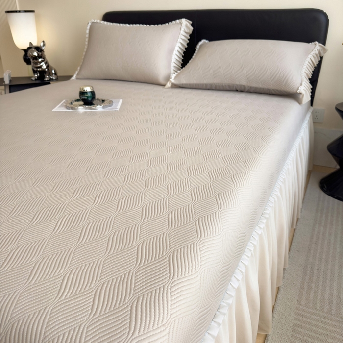 91家纺网 家纺一手货源 找家纺 席世家 2025春夏新款430g凉感豆豆床裙席凉席席子-幻影系列 幻影-米灰