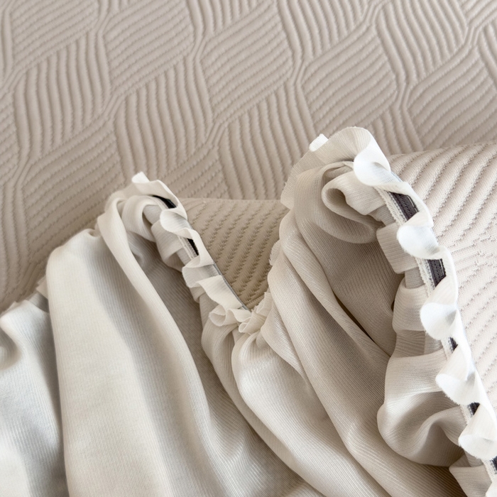 91家纺网 家纺一手货源 找家纺 席世家 2025春夏新款430g凉感豆豆床裙席凉席席子-幻影系列 幻影-米灰