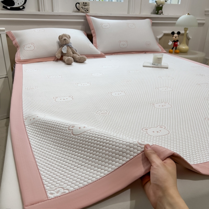 91家纺网 家纺一手货源 找家纺 席世家 2025春夏新款冰豆豆花卉卡通凉席席子 床笠款-小熊-粉