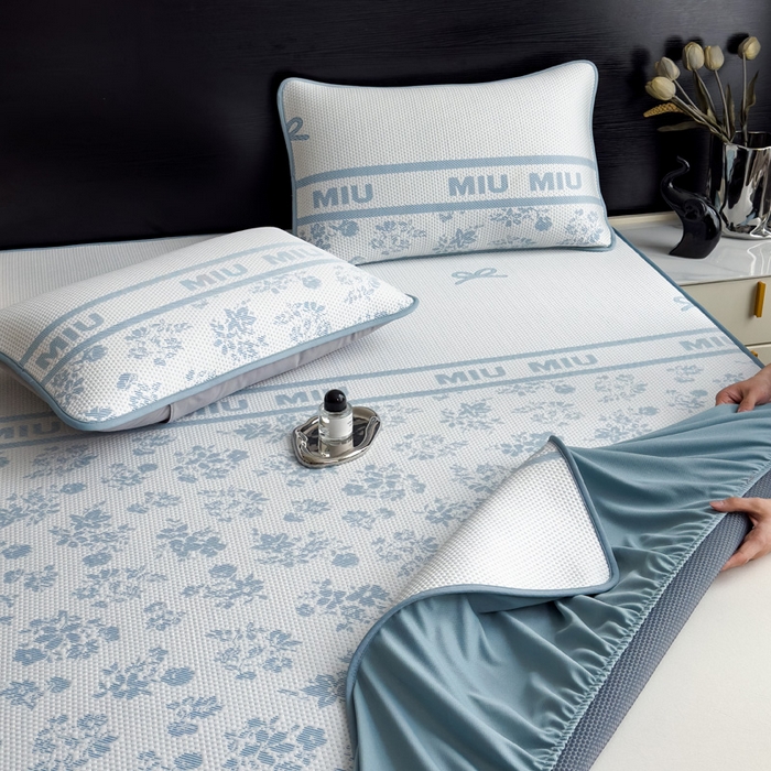 91家纺网 家纺一手货源 找家纺 席世家 2025春夏新款冰豆豆花卉卡通凉席席子 床席款-缦莎-蓝