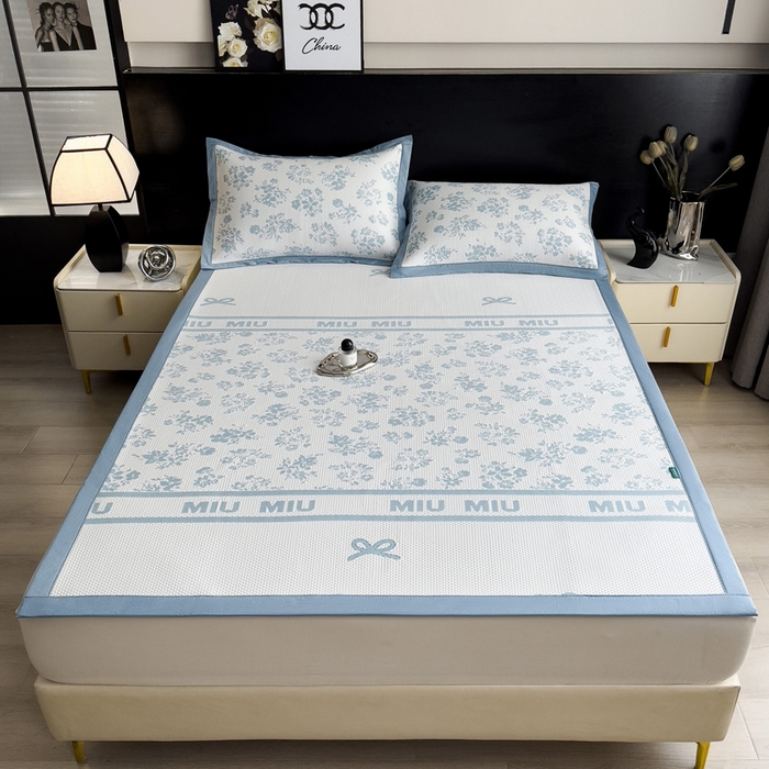 91家纺网 家纺一手货源 找家纺 席世家 2025春夏新款冰豆豆花卉卡通凉席席子 床笠款-缦莎-蓝