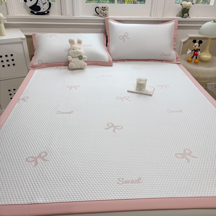 91家纺网 家纺一手货源 找家纺 席世家 2025春夏新款冰豆豆花卉卡通凉席席子 床笠款-蝴蝶结-粉