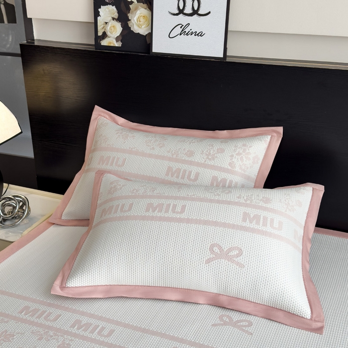 91家纺网 家纺一手货源 找家纺 席世家 2025春夏新款冰豆豆花卉卡通凉席席子 床笠款-缦莎-粉