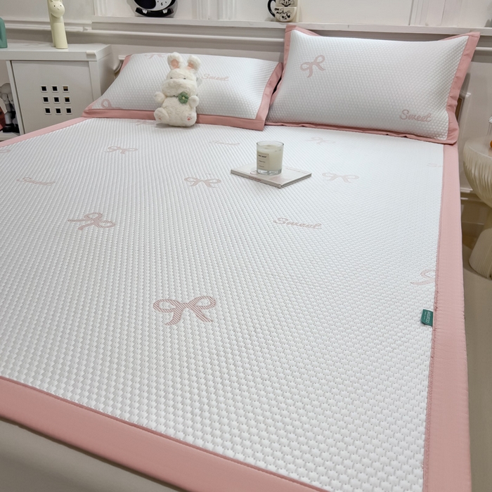 91家纺网 家纺一手货源 找家纺 席世家 2025春夏新款冰豆豆花卉卡通凉席席子 床笠款-蝴蝶结-粉