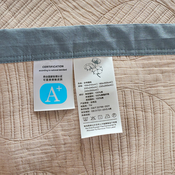 91家纺网 家纺一手货源 找家纺 棠薇家纺 2025新款纯色纱布毯棉毛巾被包边款多功能毯三层纱双层纱夹棉床盖毯子可铺可盖 纯色圆圈驼