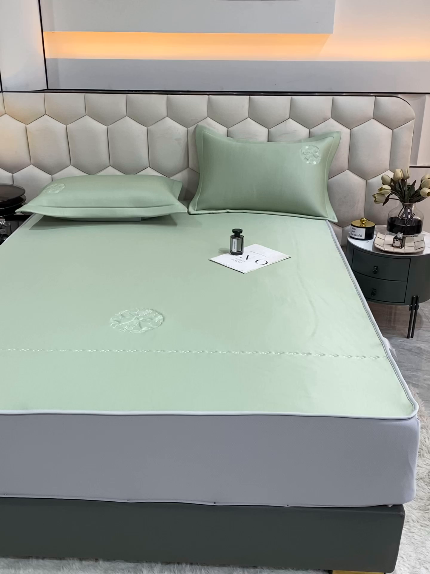 91家纺网 家纺一手货源 找家纺 鼎飞家纺 2025新款水晶凉感席床笠款 绿色