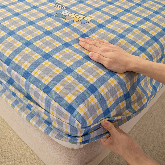 91家纺网 家纺一手货源 找家纺 米柳家纺 2025新款原棉老粗布印花床笠系列 格子兔床笠款