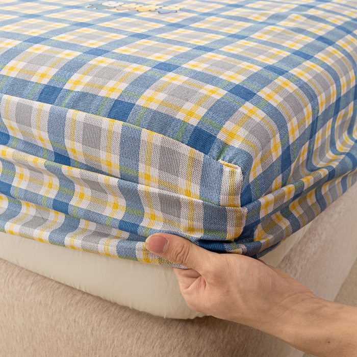 91家纺网 家纺一手货源 找家纺 米柳家纺 2025新款原棉老粗布印花床笠系列 格子兔床笠款