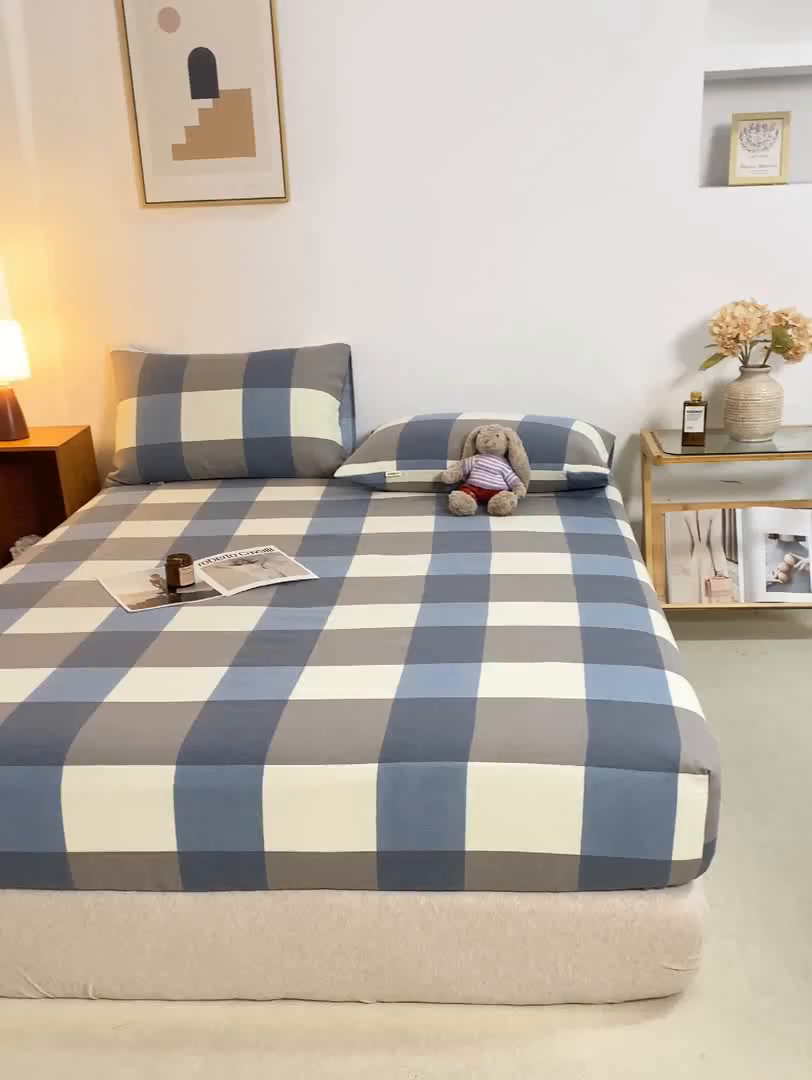 91家纺网 家纺一手货源 找家纺 米柳家纺 2025新款原棉老粗布印花床笠系列 蓝大格床笠款