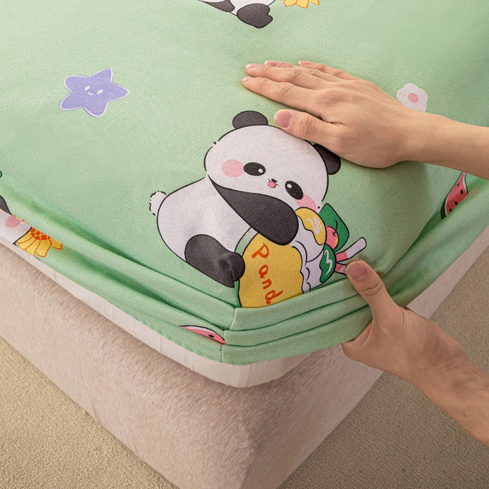 91家纺网 家纺一手货源 找家纺 米柳家纺 2025新款原棉老粗布印花床笠系列 绿熊猫床笠款