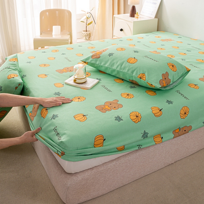 91家纺网 家纺一手货源 找家纺 米柳家纺 2025新款原棉老粗布印花床笠系列 南瓜熊床笠款