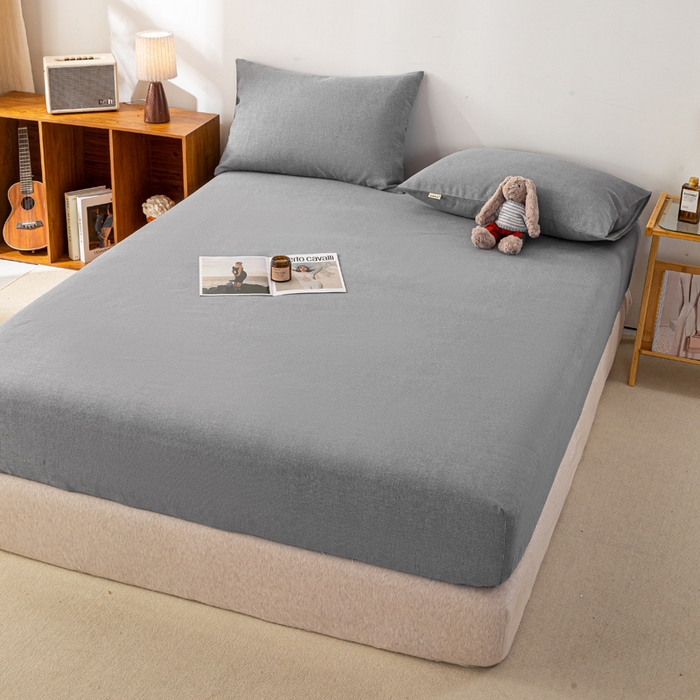 91家纺网 家纺一手货源 找家纺 米柳家纺 2025新款原棉老粗布印花床笠系列 绅士灰床笠款