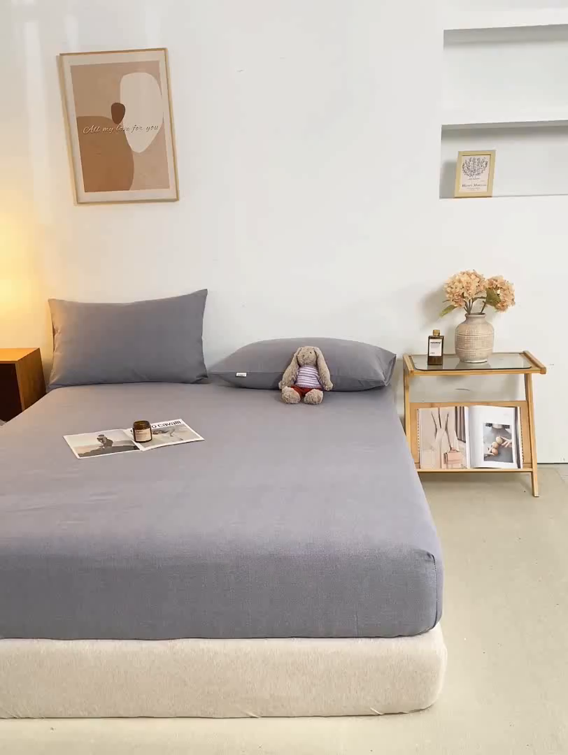 91家纺网 家纺一手货源 找家纺 米柳家纺 2025新款原棉老粗布印花床笠系列 绅士灰床笠款