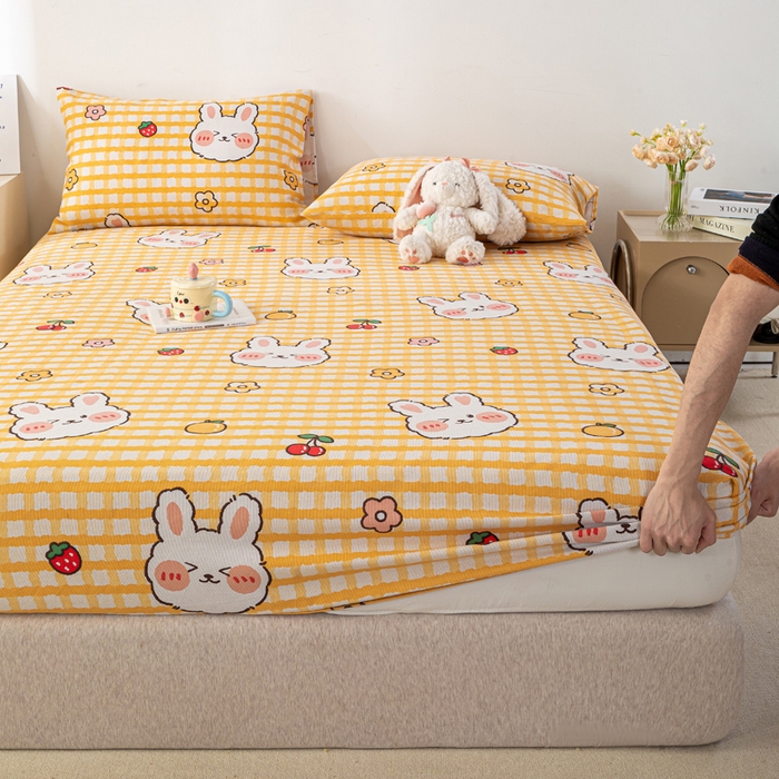 91家纺网 家纺一手货源 找家纺 米柳家纺 2025新款原棉老粗布印花床笠系列 樱桃小兔床笠款