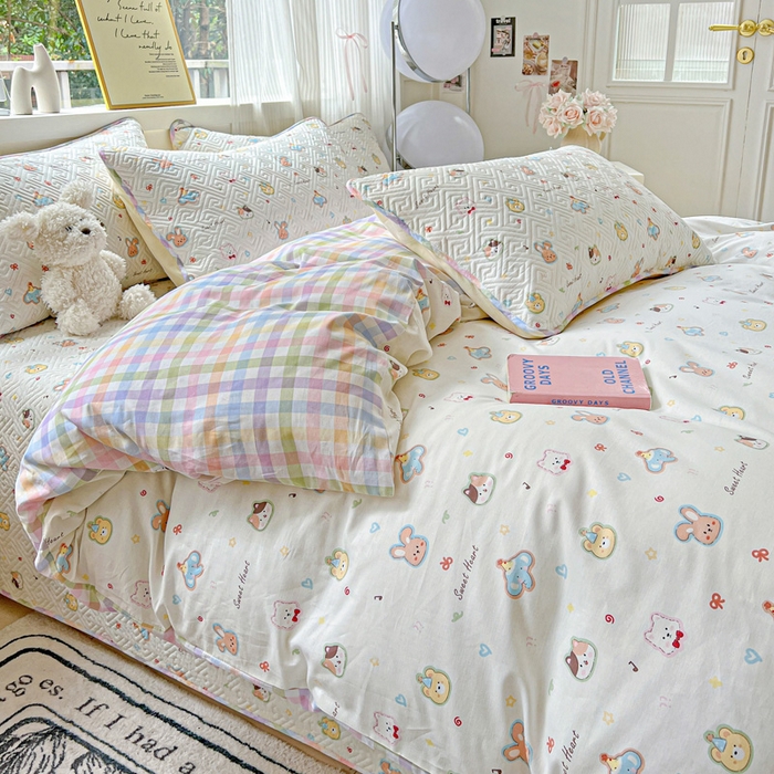 91家纺网 家纺一手货源 找家纺 羽爱家纺 2025新款A类双面全棉印花床盖套件 萌宠国度