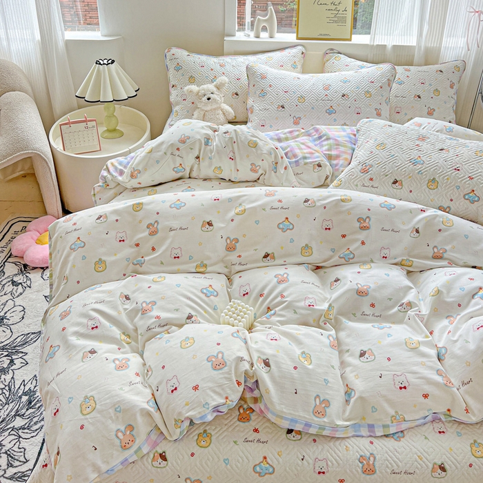 91家纺网 家纺一手货源 找家纺 羽爱家纺 2025新款A类双面全棉印花床盖套件 萌宠国度