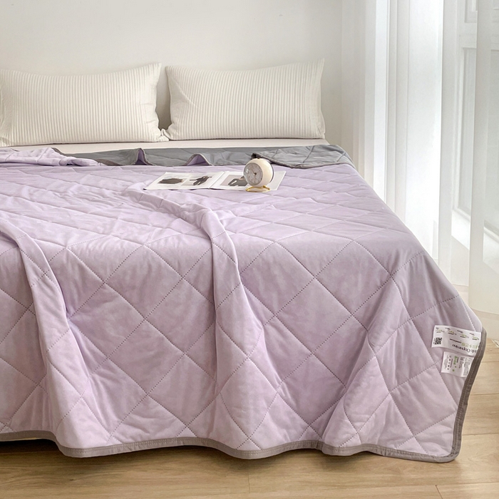 91家纺网 家纺一手货源 找家纺 富艺隆 2025新款纯色凉感丝夏被 梦幻紫