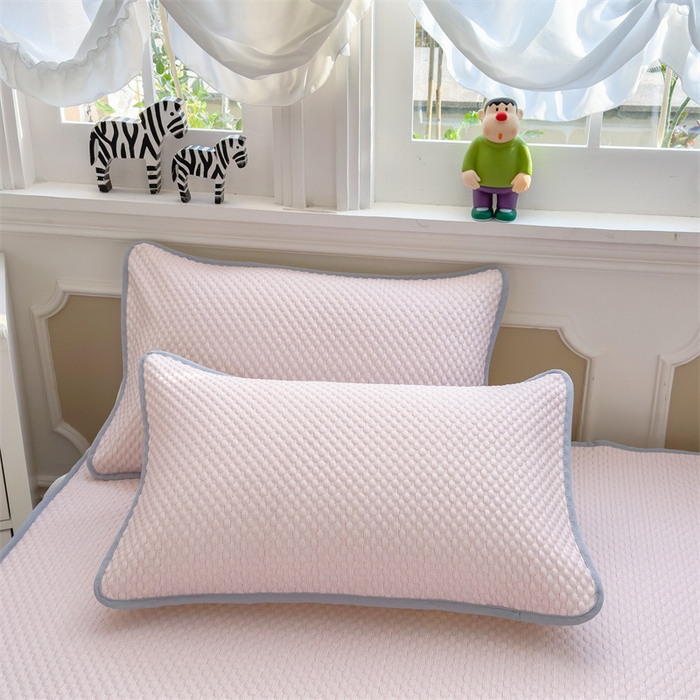 91家纺网 家纺一手货源 找家纺 丝幔家纺 2025新款A类冰豆豆花边款凉席床裙 悠粉