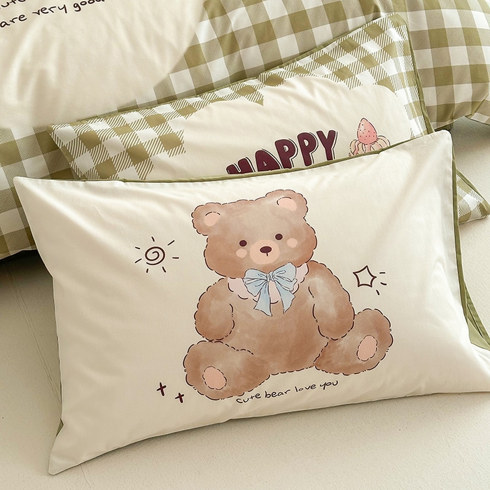 91家纺网 家纺一手货源 找家纺 2025新款全棉大版卡通数码印花纯棉四件套 快乐时光