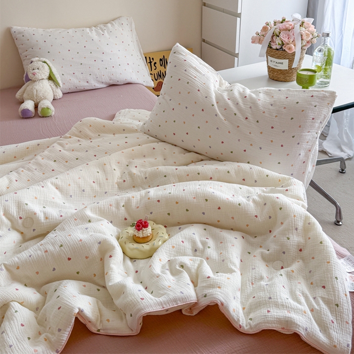 91家纺网 家纺一手货源 找家纺 萝莉家纺 2025新款软软糯糯双层皱皱纱单夏被 夏被四件套 心心相印