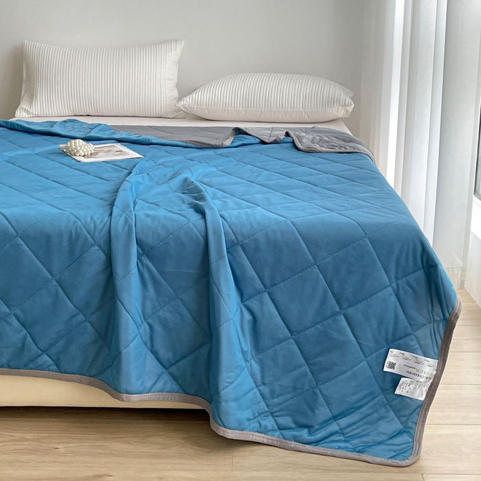 91家纺网 家纺一手货源 找家纺 富艺隆 2025新款纯色凉感丝夏被 宝蓝