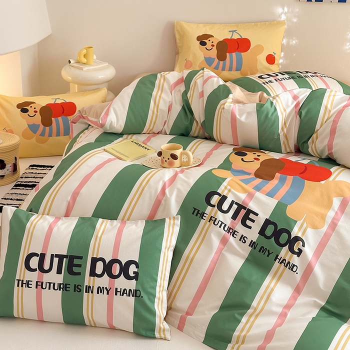 91家纺网 家纺一手货源 找家纺 2025新款全棉大版卡通数码印花纯棉四件套 可爱小狗（绿）