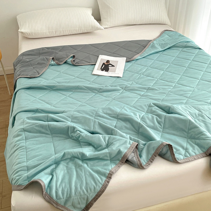 91家纺网 家纺一手货源 找家纺 富艺隆 2025新款纯色凉感丝夏被 果绿