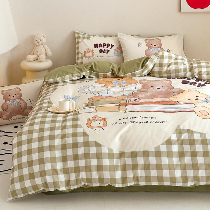 91家纺网 家纺一手货源 找家纺 2025新款全棉大版卡通数码印花纯棉四件套 快乐时光