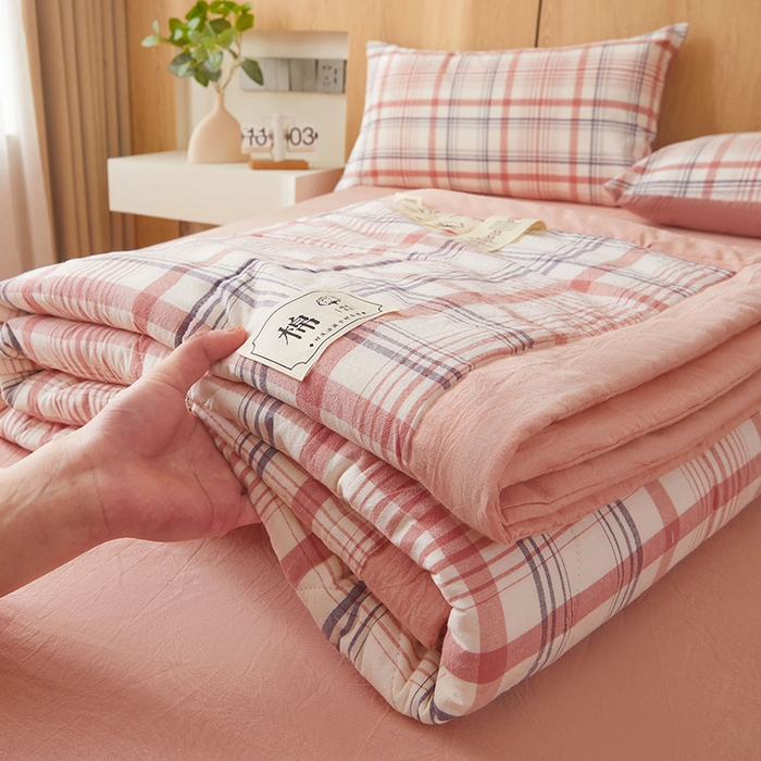 91家纺网 家纺一手货源 找家纺 创优家纺 2025新款无印风格子新疆棉夏被空调被纯棉花被夏被子薄被芯水洗棉包检测 星空粉