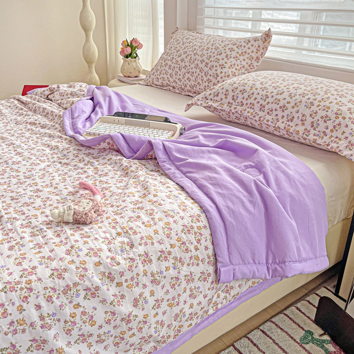 91家纺网 家纺一手货源 找家纺 富艺隆 2025新款水洗棉印花夏被 久期诗华紫