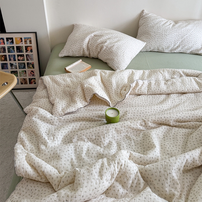 91家纺网 家纺一手货源 找家纺 萝莉家纺 2025新款软软糯糯双层皱皱纱单夏被 夏被四件套 勿忘我