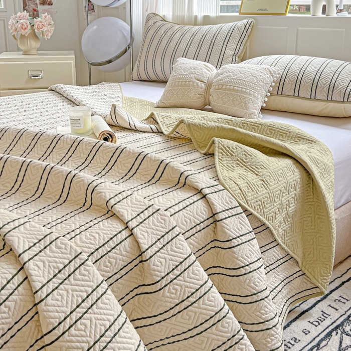 91家纺网 家纺一手货源 找家纺 羽爱家纺 2025新款A类双面全棉印花床盖套件 漫时光