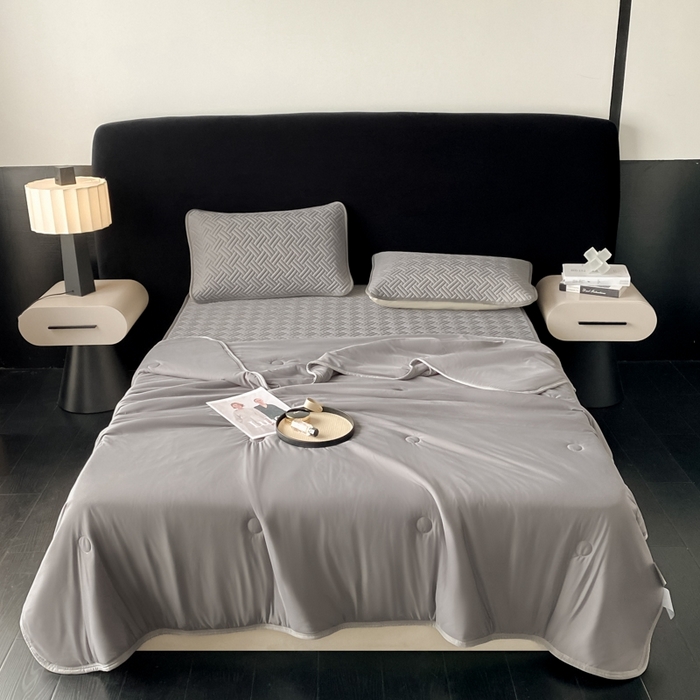 91家纺网 家纺一手货源 找家纺 欧邦 2025新款加厚纯色凉席四件套--夏被四件套 饼干花-深灰