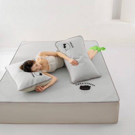 91家纺网 家纺一手货源 找家纺 （总）格真 2025新款A类凉感丝豆豆席