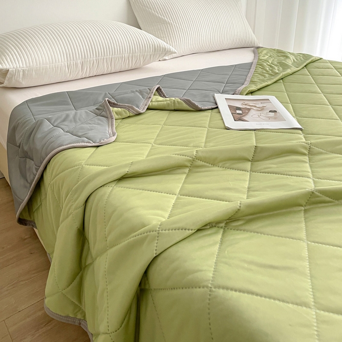 91家纺网 家纺一手货源 找家纺 富艺隆 2025新款纯色凉感丝夏被 黄绿