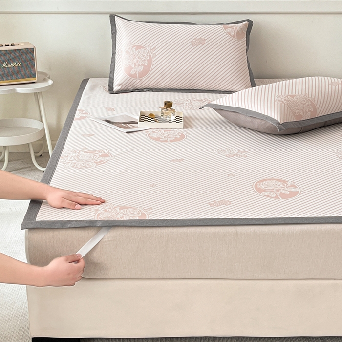 91家纺网 家纺一手货源 找家纺 子曰 2025新款高定版A类PE聚乙烯凉感凉席提花凉席 玫瑰-粉