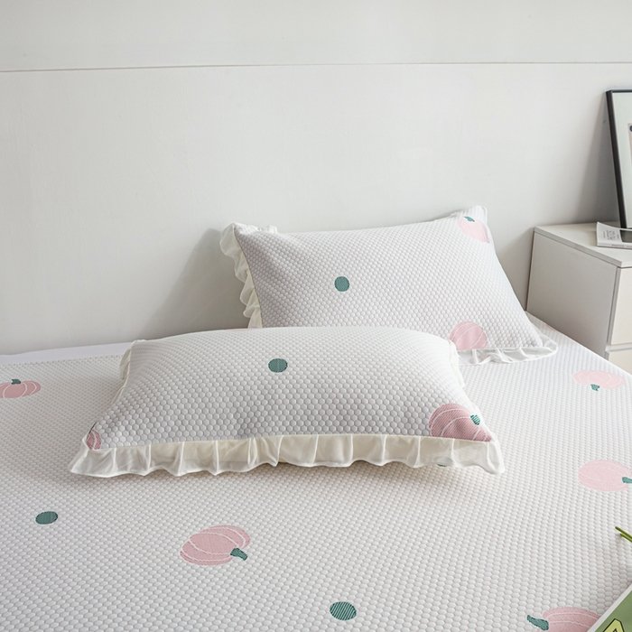 91家纺网 家纺一手货源 找家纺 春寻家纺 2025新款凉豆豆冰丝凉席席子-床裙款 南瓜