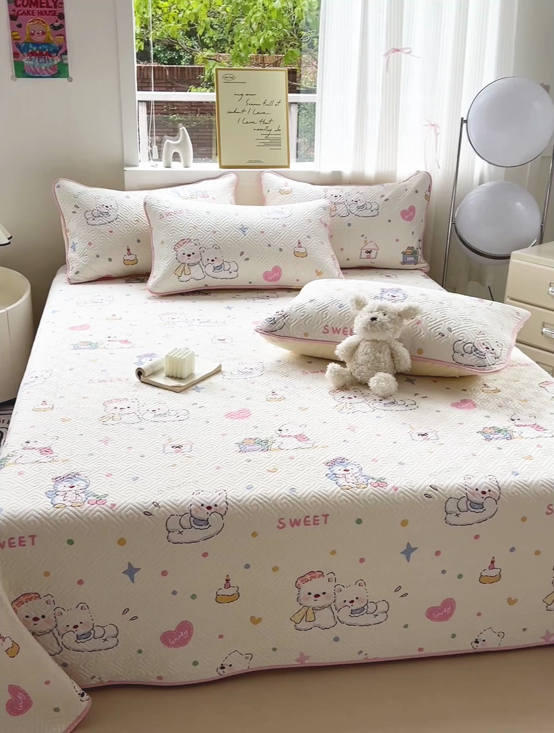 91家纺网 家纺一手货源 找家纺 羽爱家纺 2025新款A类双面全棉印花床盖套件 甜蜜伙伴