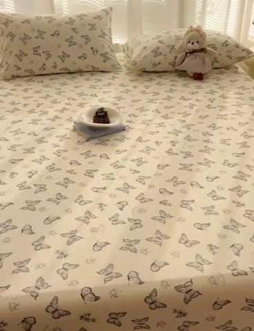 91家纺网 家纺一手货源 找家纺 眠帛家居 2025新款A类水洗皱皱纱印花床笠 蝴蝶偏偏