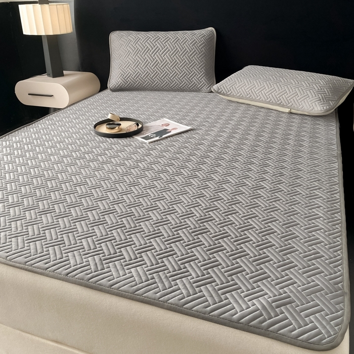 91家纺网 家纺一手货源 找家纺 欧邦 2025新款加厚纯色凉席四件套--夏被四件套 饼干花-深灰