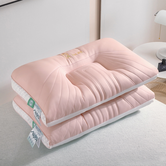 91家纺网 家纺一手货源 找家纺 大熊枕芯  2025新款spa云感刺绣冰丝枕 冰丝护颈枕桃粉低枕一只