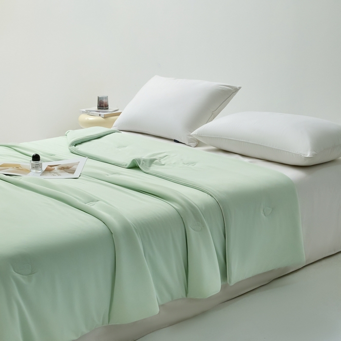 91家纺网 家纺一手货源 找家纺 欧邦 2025新款全消光冰皮凉感锦氨夏被 抹茶绿