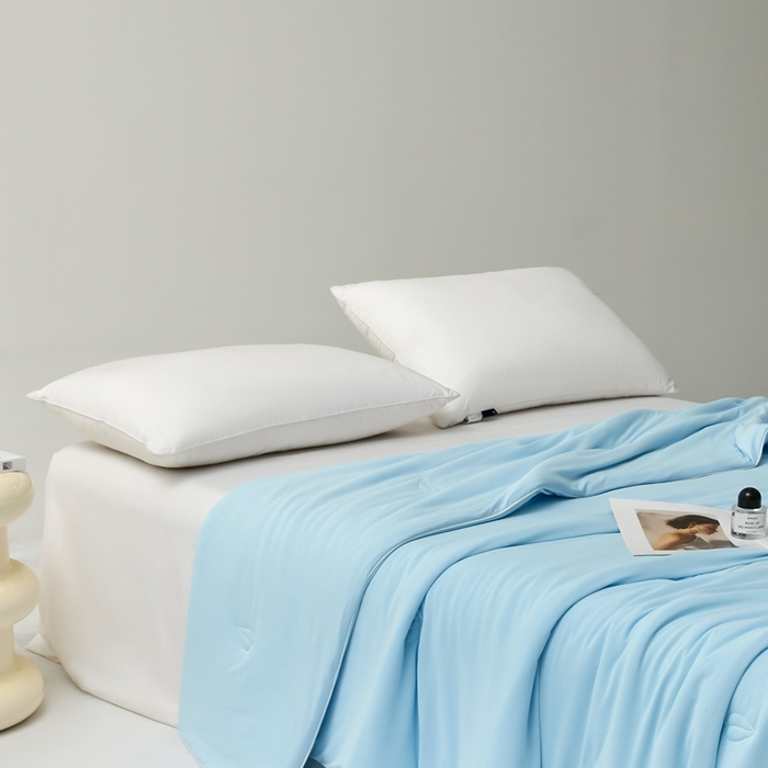 91家纺网 家纺一手货源 找家纺 欧邦 2025新款全消光冰皮凉感锦氨夏被 琉璃蓝