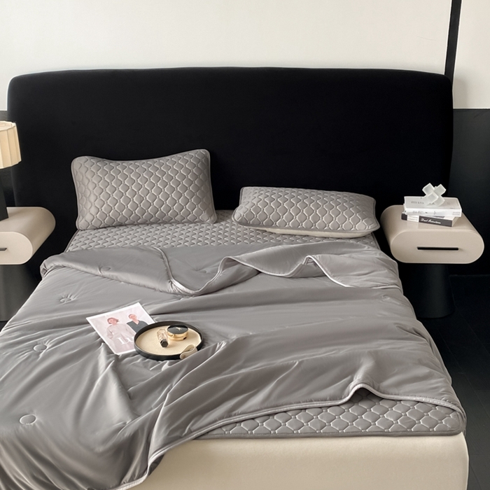 91家纺网 家纺一手货源 找家纺 欧邦 2025新款加厚纯色凉席四件套--夏被四件套 方格-深灰