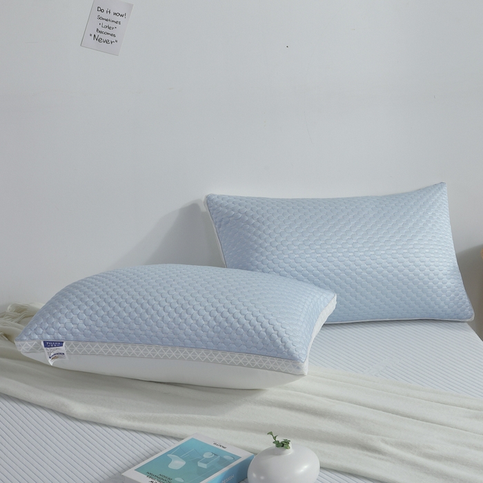 91家纺网 家纺一手货源 找家纺 大熊枕芯  2025新款抗菌防螨冰豆豆枕枕头枕芯 蓝色中枕一对